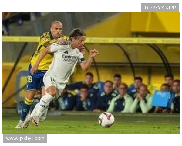 维尼修斯坚持高薪续约要求 皇马只愿提供2000万欧年薪分歧加剧