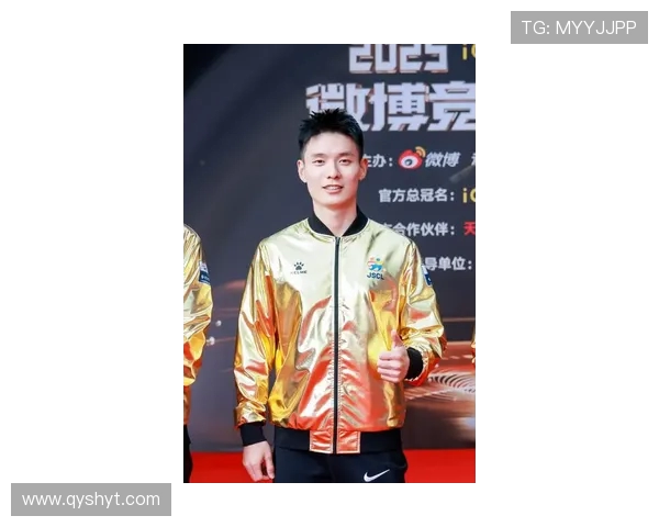 苏超泰州队逆袭登顶 荣获2025微博竞燃之夜年度全民闪耀运动队殊荣